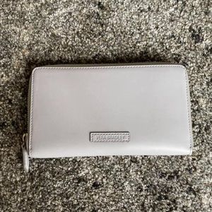 Light purple Vera Bradley Full Zip Wallet